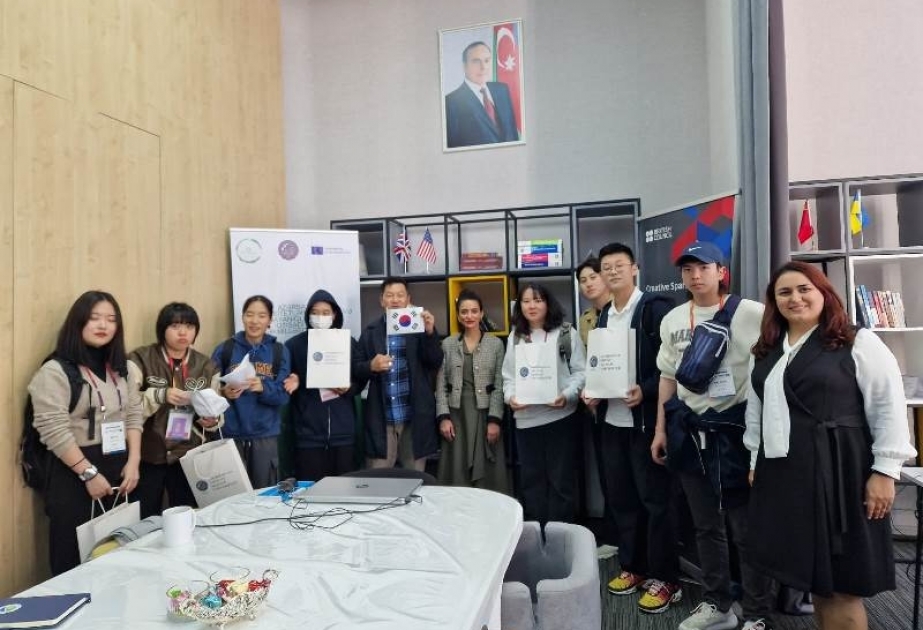 Koreyalı gənclər UNEC-də olublar