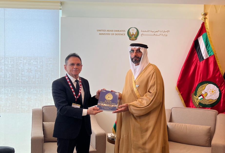 El Ministro de Industria de Defensa de Azerbaiyán mantuvo varias reuniones en el marco de la exposición Dubai Airshow-2023