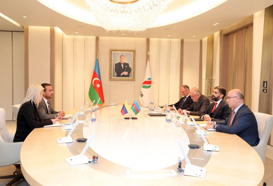 Le président de la SOCAR rencontre l’ambassadeur du Venezuela en Azerbaïdjan