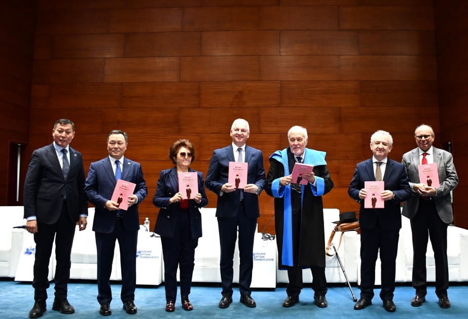 Türkiyə Cümhuriyyətinin 100 illiyi münasibətilə beynəlxalq konfrans keçirilib