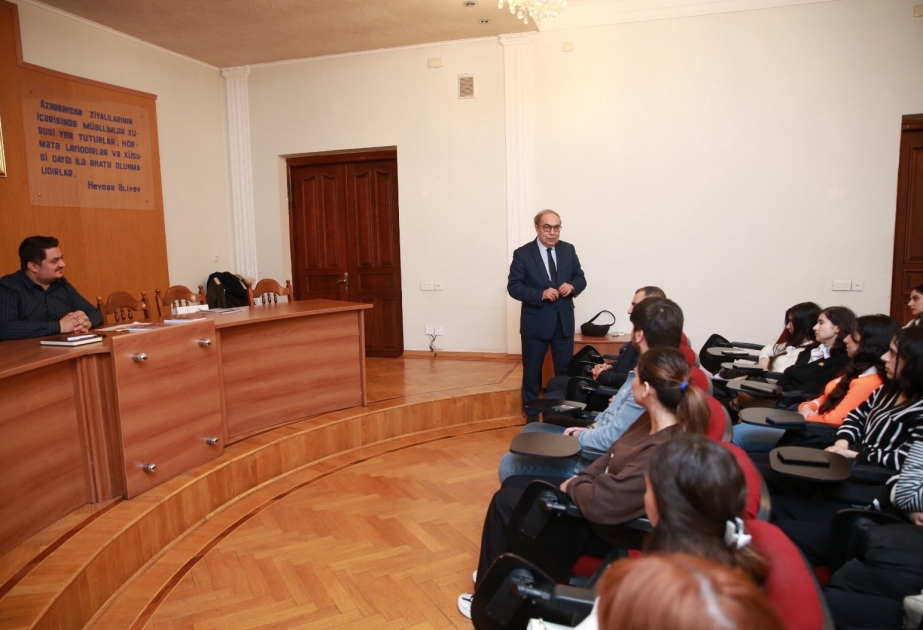 Azərbaycan Bayrağı 105 yaşında - seminar