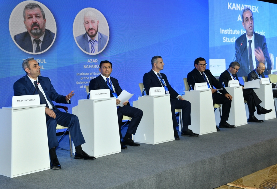 Bakıda beynəlxalq nəqliyyat-logistika dəhlizlərinin inkişafı müzakirə olunub