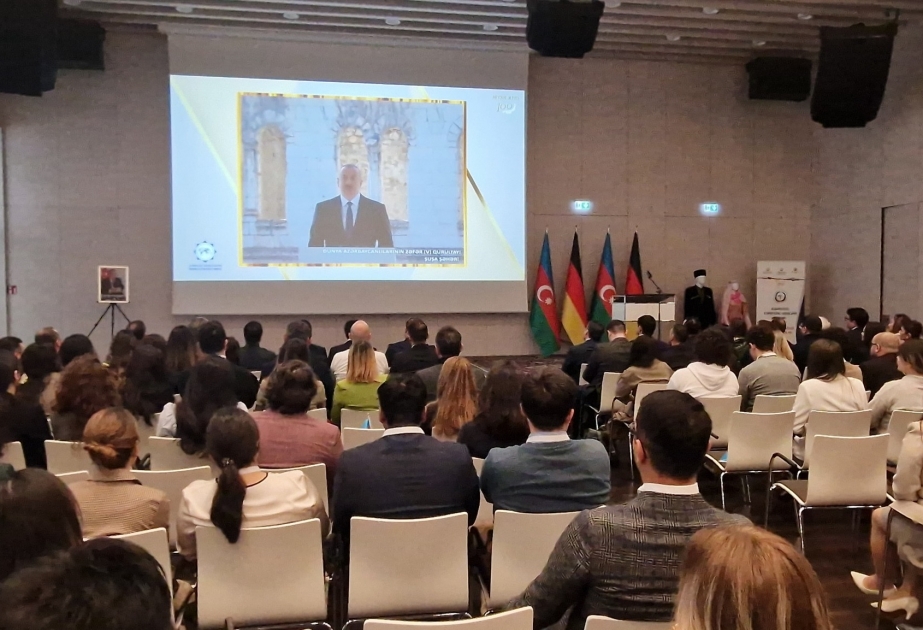 Berlin şəhərində Almaniyadakı Azərbaycanlı Həkimlərin II Forumu başlayıb