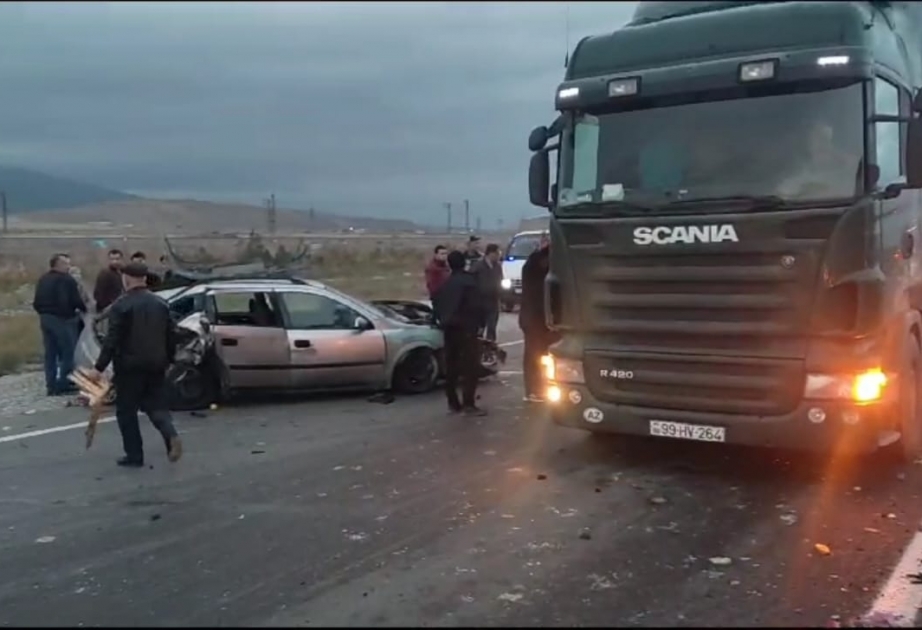 Siyəzən rayonunda yol-nəqliyyat hadisəsi baş verib VİDEO