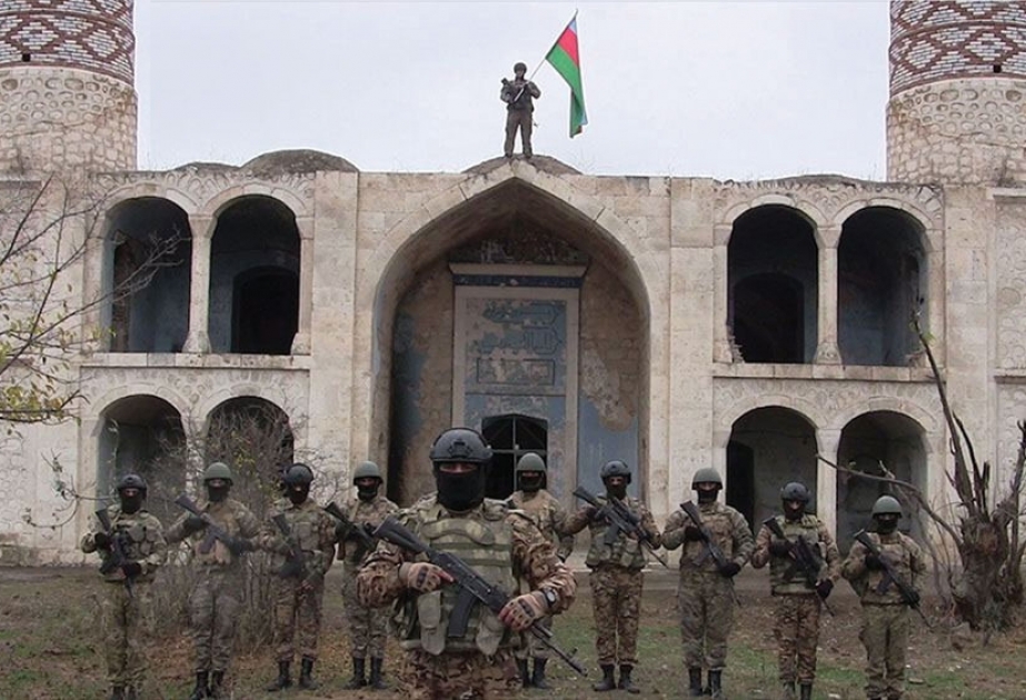 Qarabağda, Şərqi Zəngəzurda Azərbaycan Bayrağının dalğalanması bütövlüyümüzün rəmzidir -  RƏY