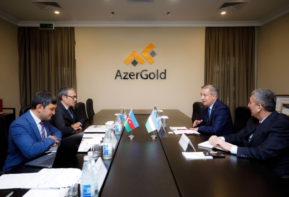 Председатель правления AzerGold встретился с послом Узбекистана в Азербайджане