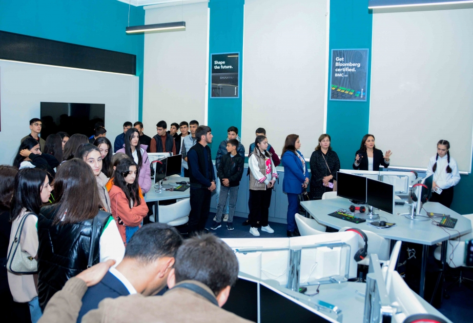 Ağcabədi, Kürdəmir və Zərdabdan olan abituriyentlər UNEC-də olublar