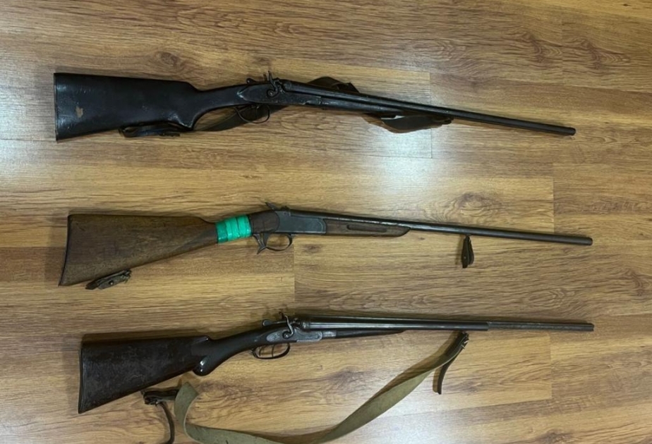 Xaçmaz polisinə 3 ədəd sənədsiz silah təhvil verilib