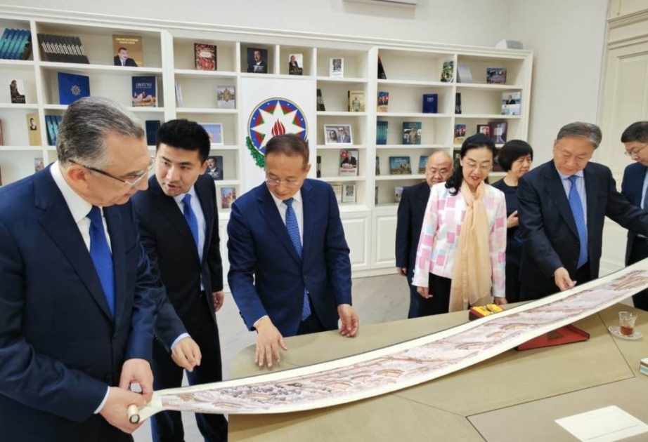 巴库给中国来宾留下了深刻的印象