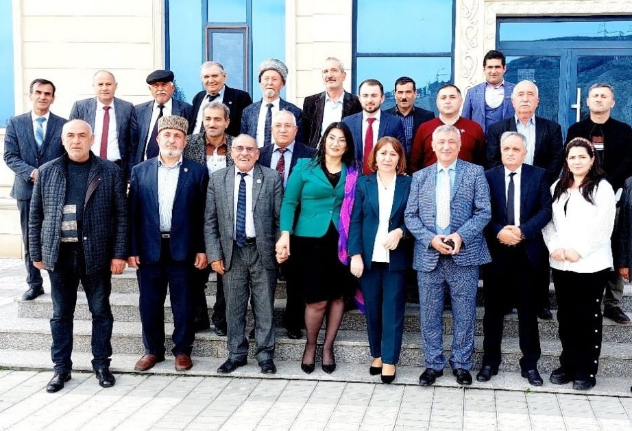 Tanınmış şair Qəşəm Nəcəfzadə ilə növbəti görüş Ağsuda keçirilib