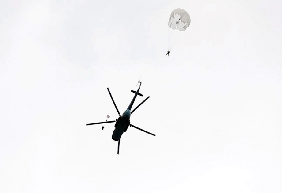 Marine special forces of Azerbaijan Naval Forces perform parachute jumps