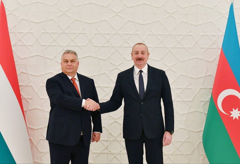 El Presidente de Azerbaiyán se reunió con el Primer Ministro de Hungría