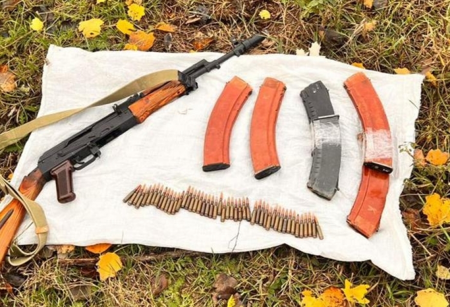 Xaçmaz polisi sənədsiz silah-sursat aşkarlayıb
