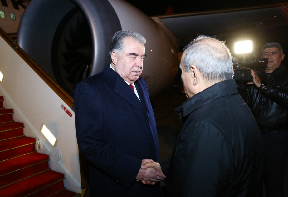 Le président tadjik Emomali Rahmon effectue une visite de travail en Azerbaïdjan