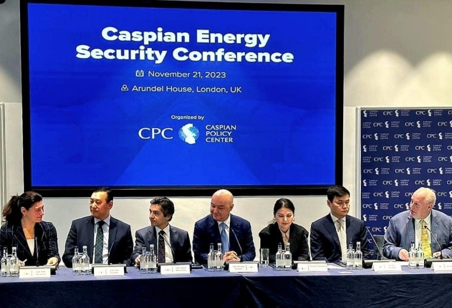 Londonda Azərbaycanın Orta dəhlizin inkişafına verdiyi töhfələr müzakirə edilib