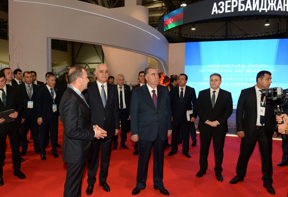 El Presidente de Tayikistán se familiarizó con la exposición "Exposición de los países SPECA: cooperación regional para el desarrollo sostenible"
