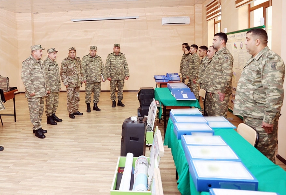 Hərbi qulluqçularla tərbiyəvi işin təşkili üzrə metodiki məşğələlər keçirilib