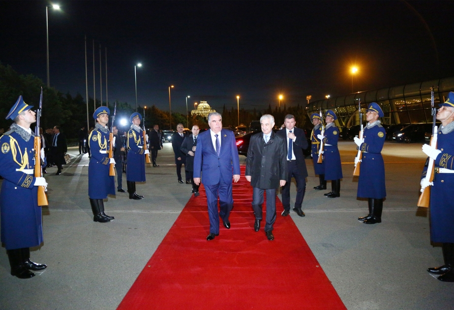 Presidente de Tayikistán, Emomali Rahmon, finaliza su visita de trabajo a Azerbaiyán