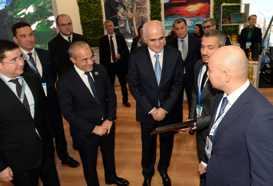 Qazaxıstanın nümayəndə heyəti “SPECA Ölkələrinin Sərgisi: Dayanıqlı inkişaf üçün regional əməkdaşlıq” sərgisi ilə tanış olub