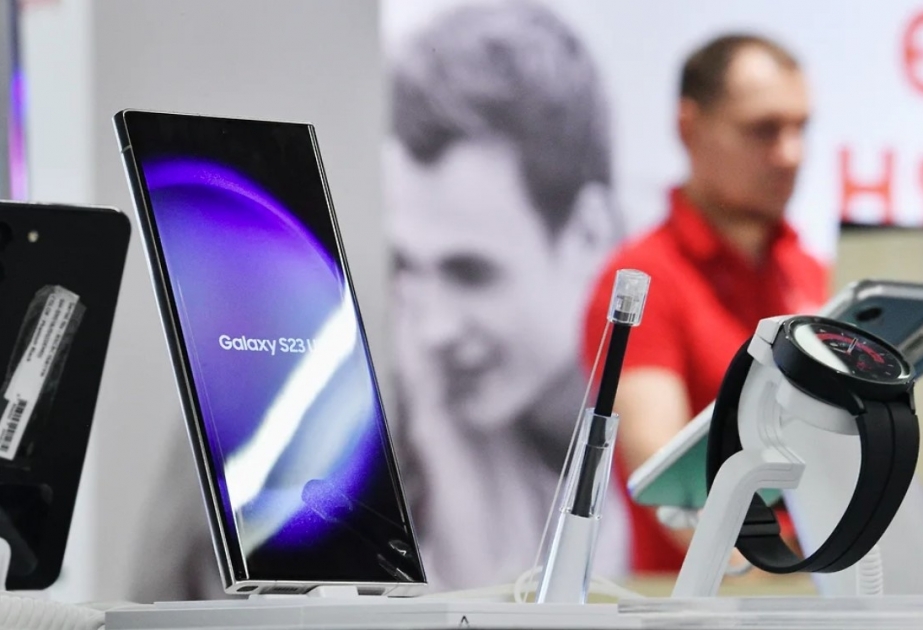 Dünya üzrə smartfonların satışında artım qeydə alınıb