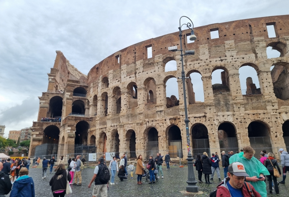 Roma tətilləri: Kolizey, Forum və italyan dondurması!