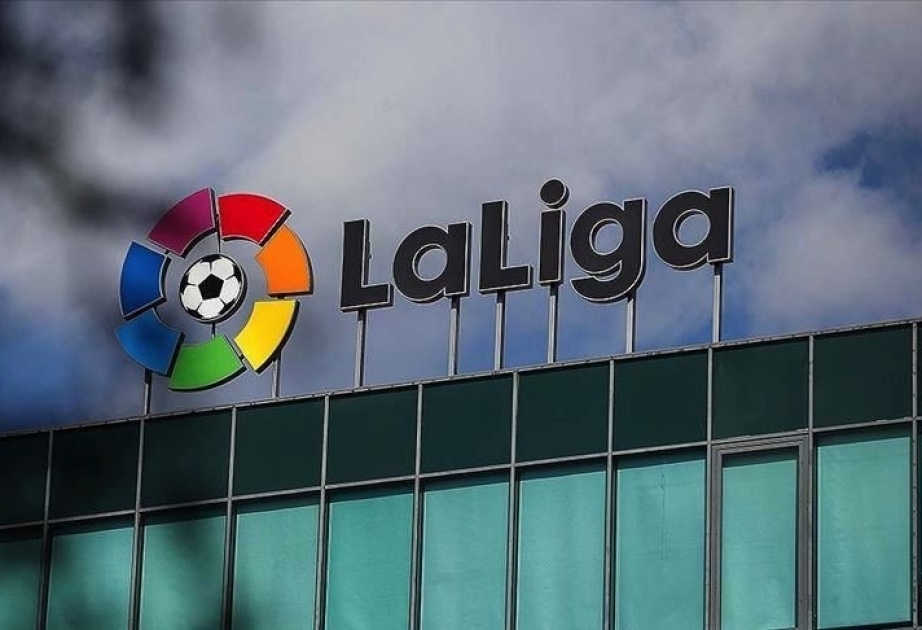 Barcelona needs own goal to salvage 1-1 draw at Rayo in Spanish league