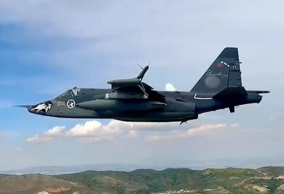 Военные самолеты Азербайджана выполнили учебные стрельбы: нанесены удары 500-килограммовыми авиабомбами