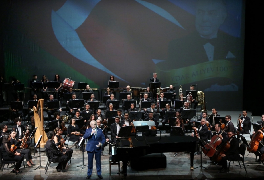 Qahirədə Ulu Öndər Heydər Əliyevin 100 illiyinə həsr olunmuş klassik musiqi konserti olub