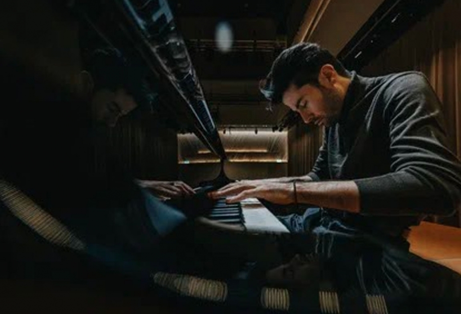 В Москве пройдет мугамный концерт Риада Маммадова «К востоку от рая III»
