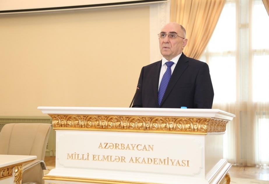 Akademik Rasim Əliquliyev: Bu gün süni intellekt humanitar elmlərin tədqiq obyektinə çevrilir