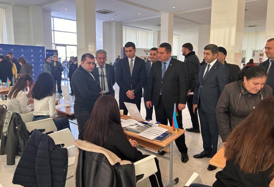 Sumqayıtda əmək yarmarkası: 345 manatdan 1500 manatadək əməkhaqqı