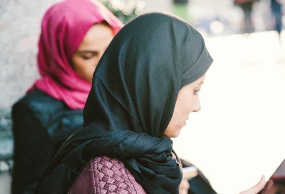 EU states can ban religious symbols in public workplaces AZERTAC