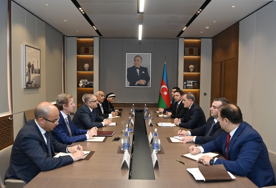 Azerbaijan, Algeria discuss cooperation in multilateral formats