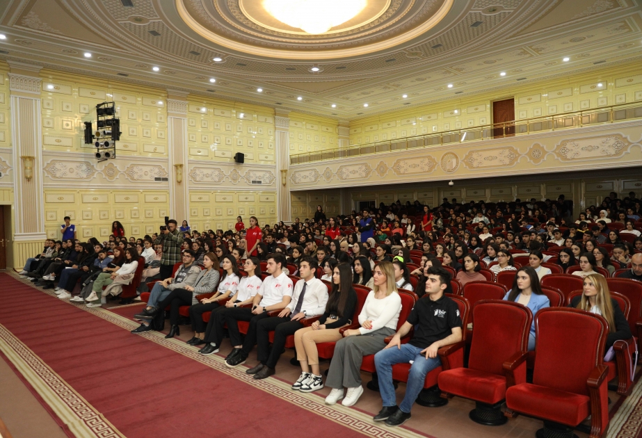 Universitetdə “Bir Könüllü” Tələbələrin Əməkdaşlığı İctimai Birliyinin məlumatlandırma sessiyası