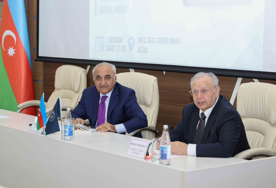 Həsən Həsənov Ulu Öndər Heydər Əliyev barədə xatirələrini UNEC-in kollektivi ilə bölüşüb