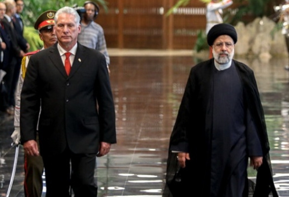 El Presidente iraní recibe oficialmente a su homólogo cubano