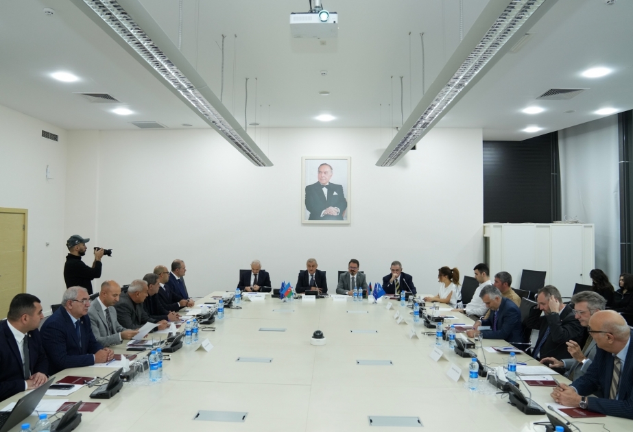 Bakú acoge una mesa redonda sobre el problema de las minas en el Cáucaso Sur