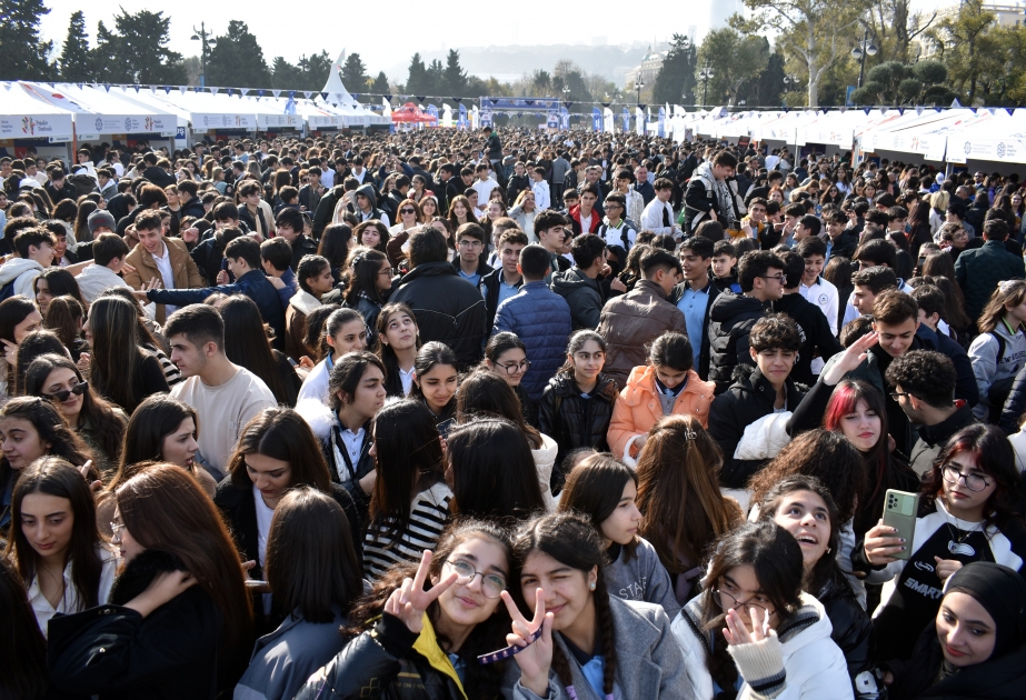 Peşələr Festivalında 70 minə yaxın şəxs iştirak edib YENİLƏNİB
