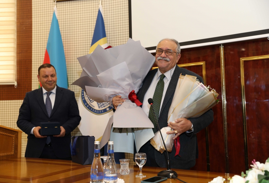 BDU-da Xalq artisti Cahangir Novruzovla görüş