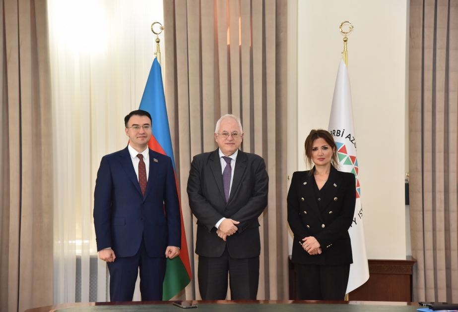 Yunanıstanlı professor Qərbi Azərbaycan İcmasında olub