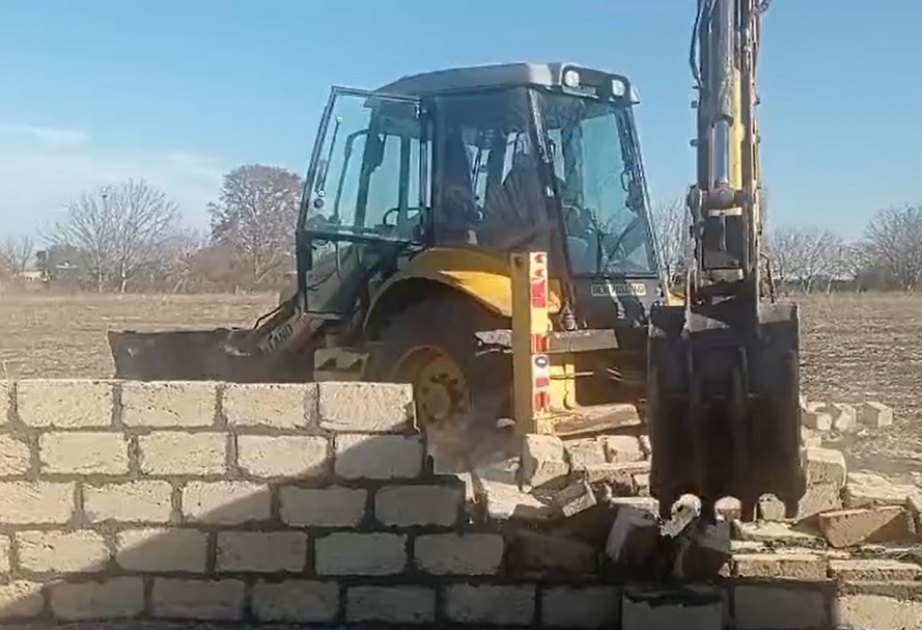 Göygöl və Şəmkir rayonlarında qanunsuz tikililər sökülüb VİDEO
