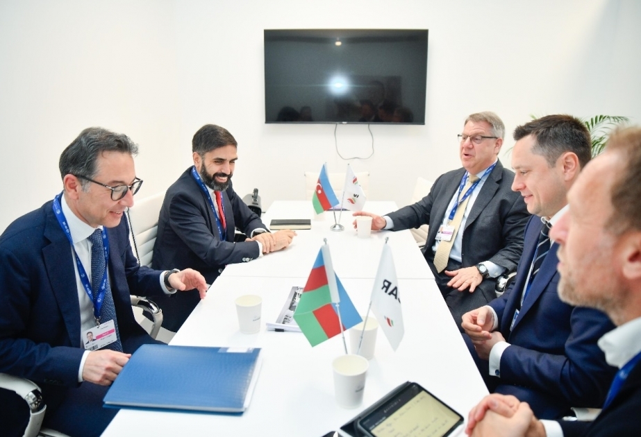 Presidente de SOCAR firma varios acuerdos durante la COP28 en Dubái