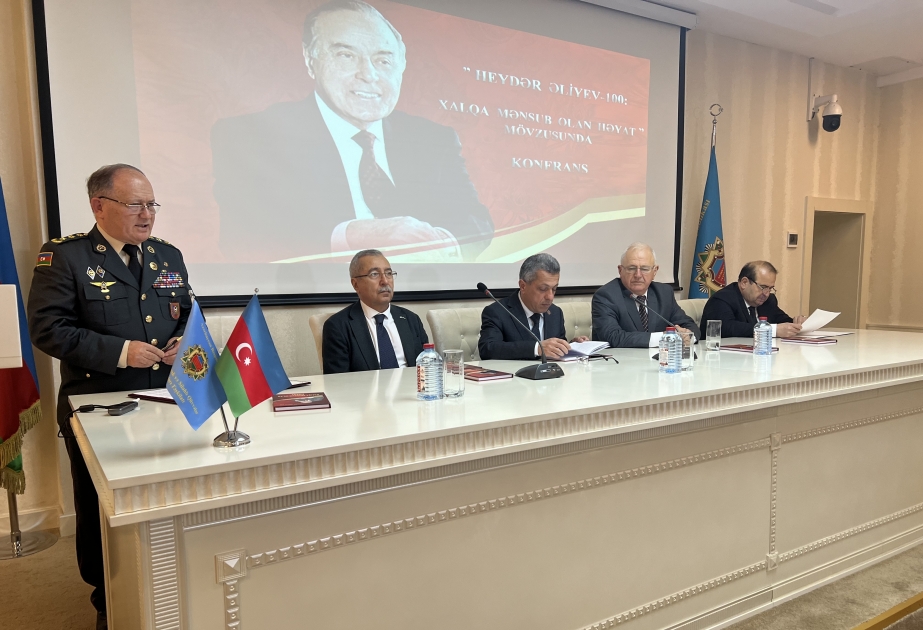 В Баку проходит конференция «Гейдар Алиев – 100: жизнь, принадлежащая народу»