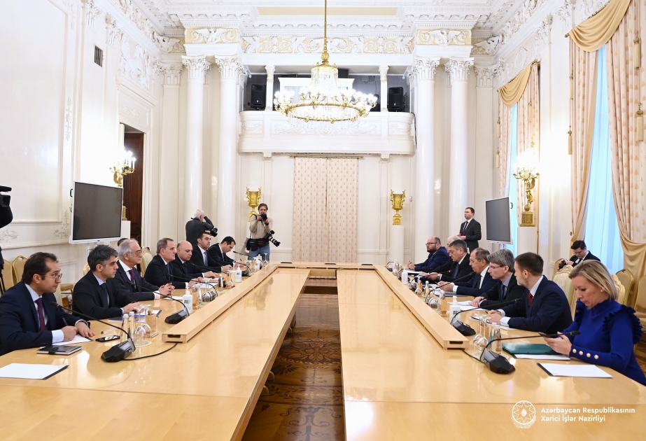 Aserbaidschanische und russische Außenminister treffen sich in Moskau
