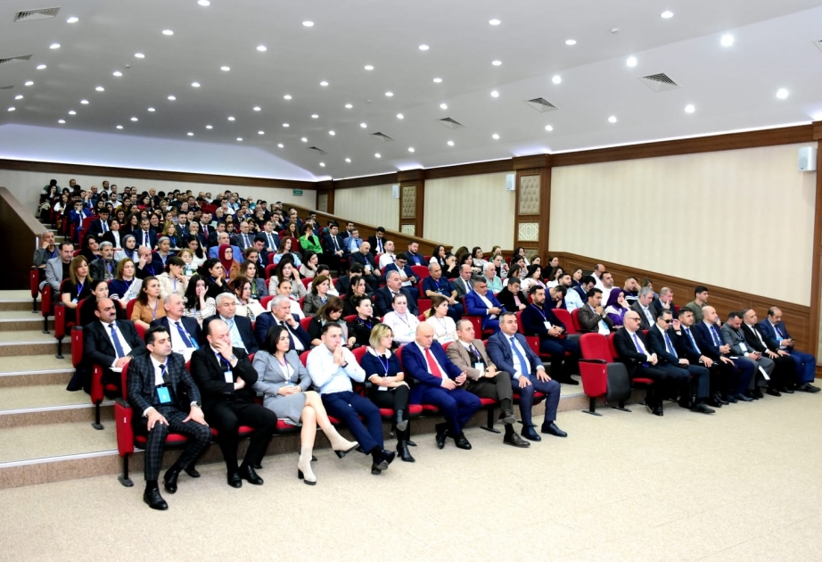 Naxçıvanda “Tibb və əczaçılıq biznesinin inkişafı” forumu keçirilib