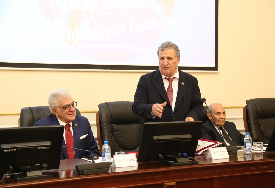 Ədəbiyyat İnstitutunun illik elmi hesabatı təqdim olunub