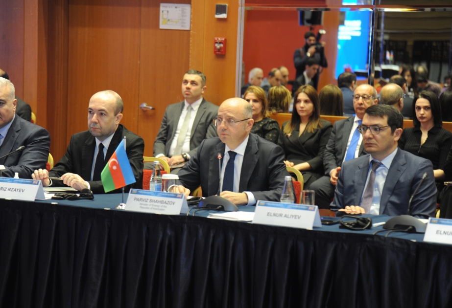 La mayor parte de la inversión británica en Azerbaiyán se destina al sector energético