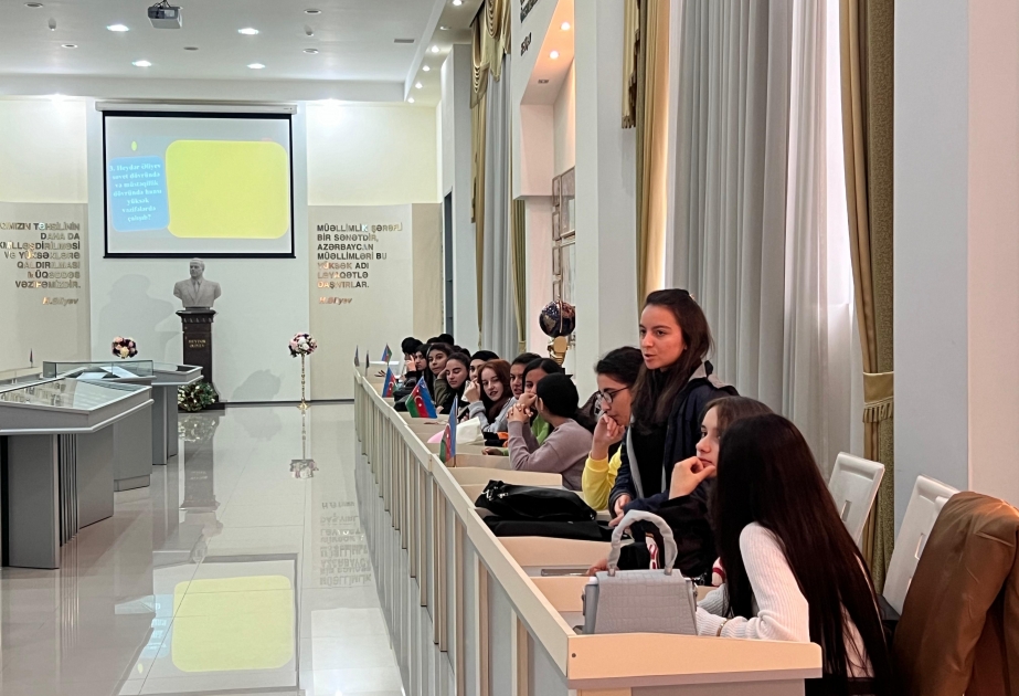 Coğrafiyaçı tələbələr “Heydər Əliyev dərsləri”ndə iştirak ediblər