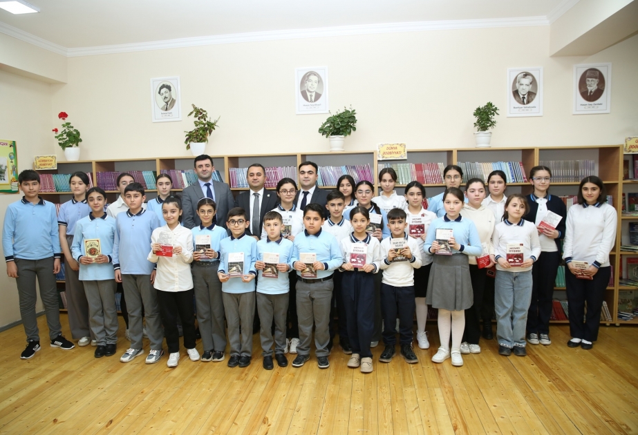 “Məktəblərə kitab ianəsi” layihəsi çərçivəsində növbəti görüş