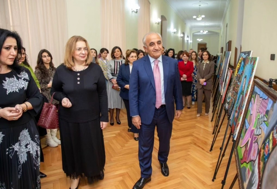 UNEC-də Mədəniyyət və İncəsənət Universitetinin 100 illik yubileyinə həsr olunmuş sərgi